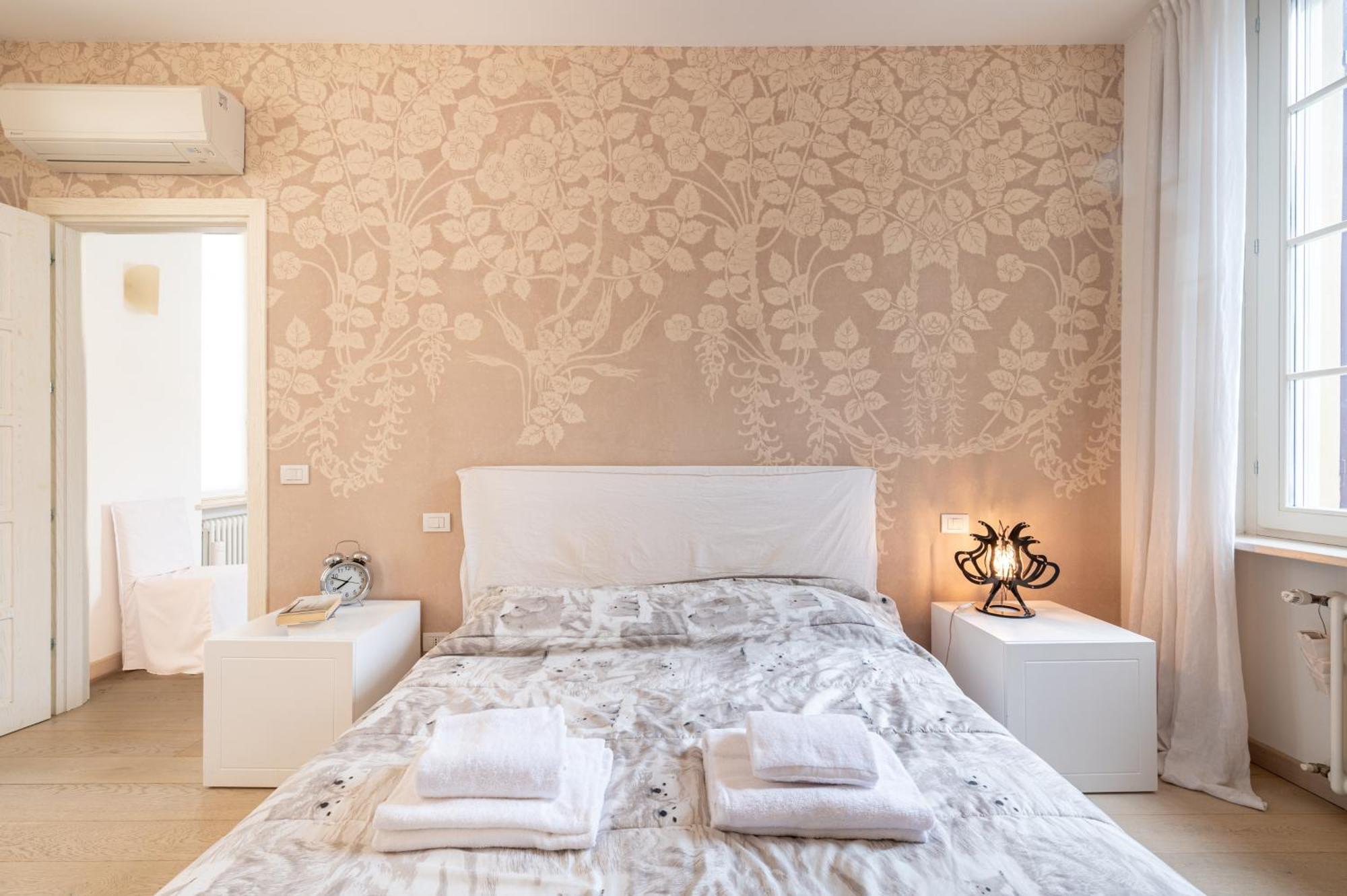 Teatro Regio Exclusive Apartment Parma Luaran gambar